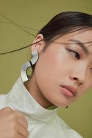 Mies Earrings Wave